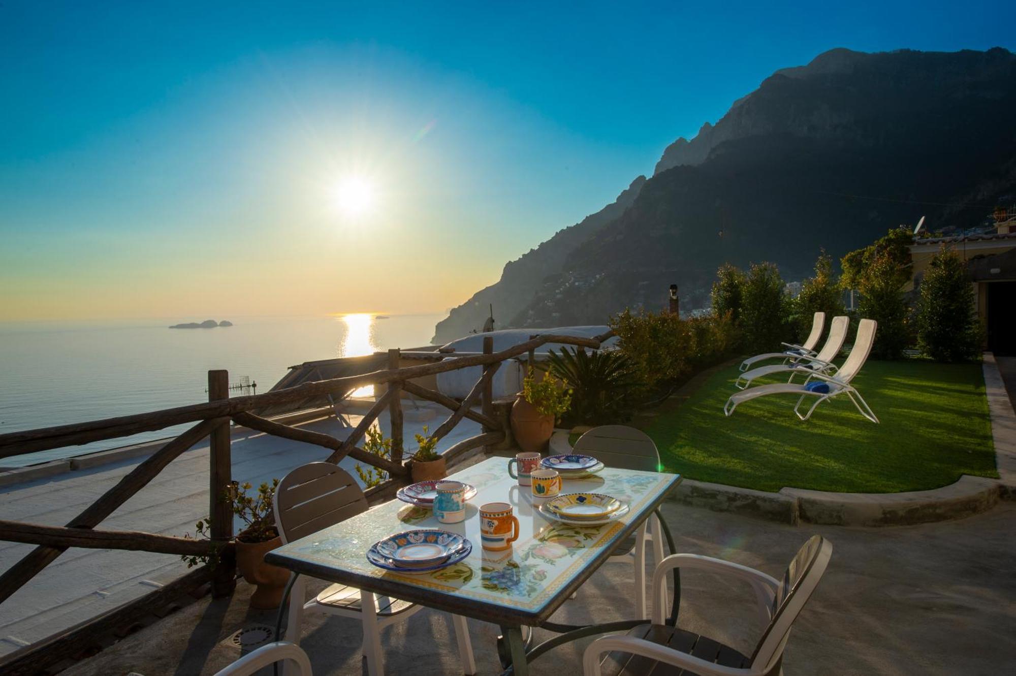 Ferienwohnung Aria Di Mare,Near Elevator, Few Steps, Parking, Garden Positano Exterior foto