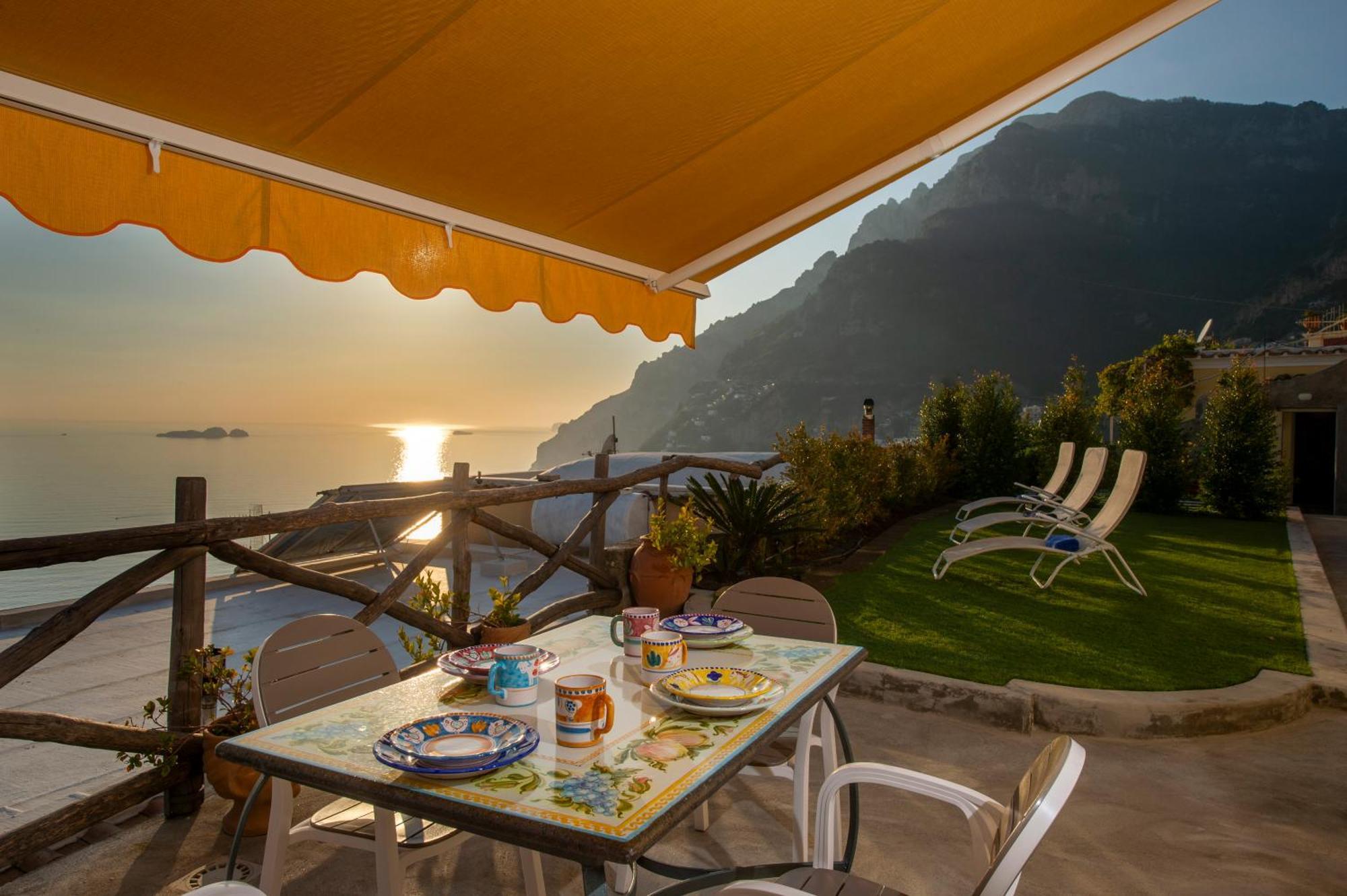 Ferienwohnung Aria Di Mare,Near Elevator, Few Steps, Parking, Garden Positano Exterior foto