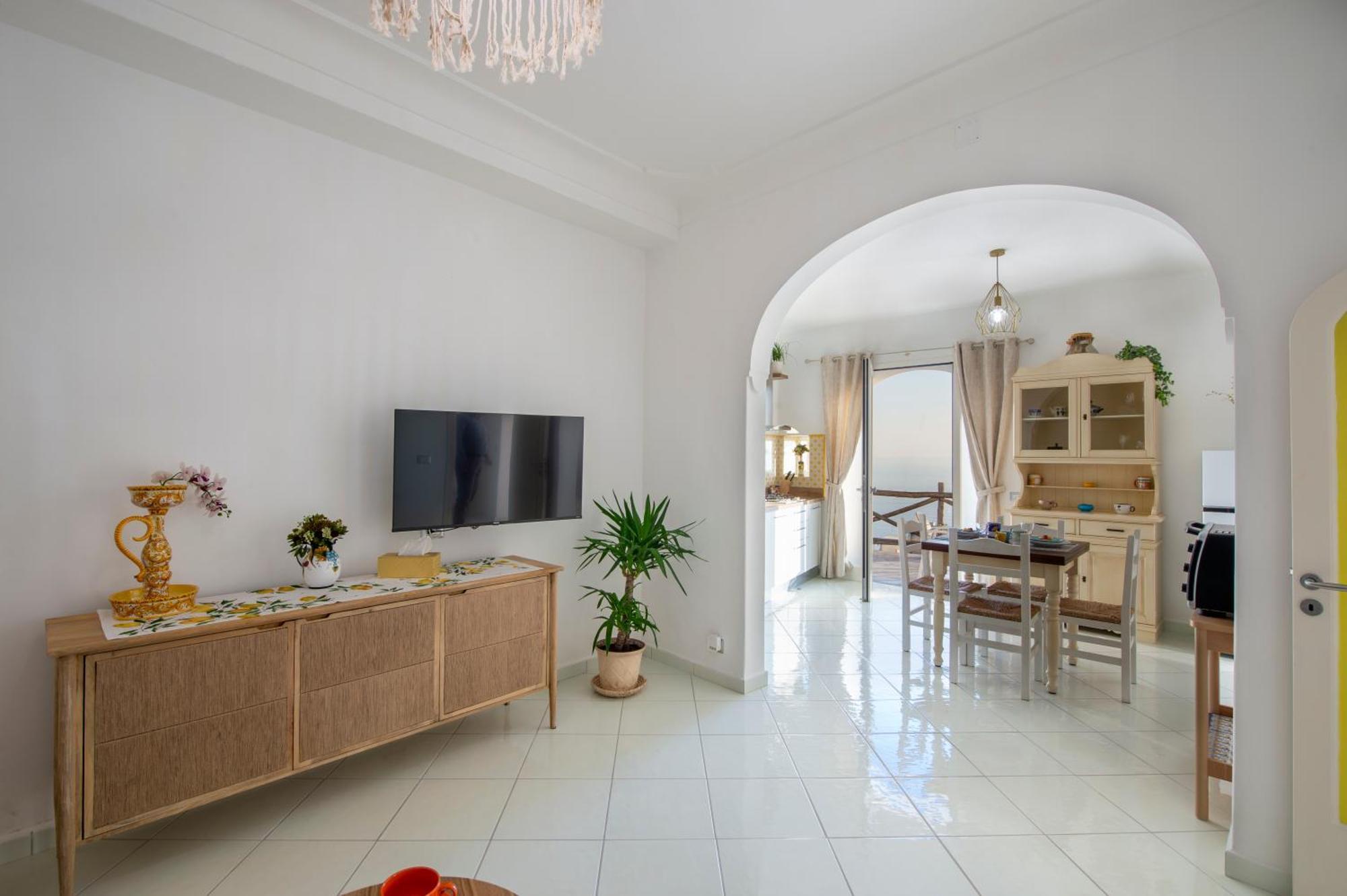 Ferienwohnung Aria Di Mare,Near Elevator, Few Steps, Parking, Garden Positano Exterior foto