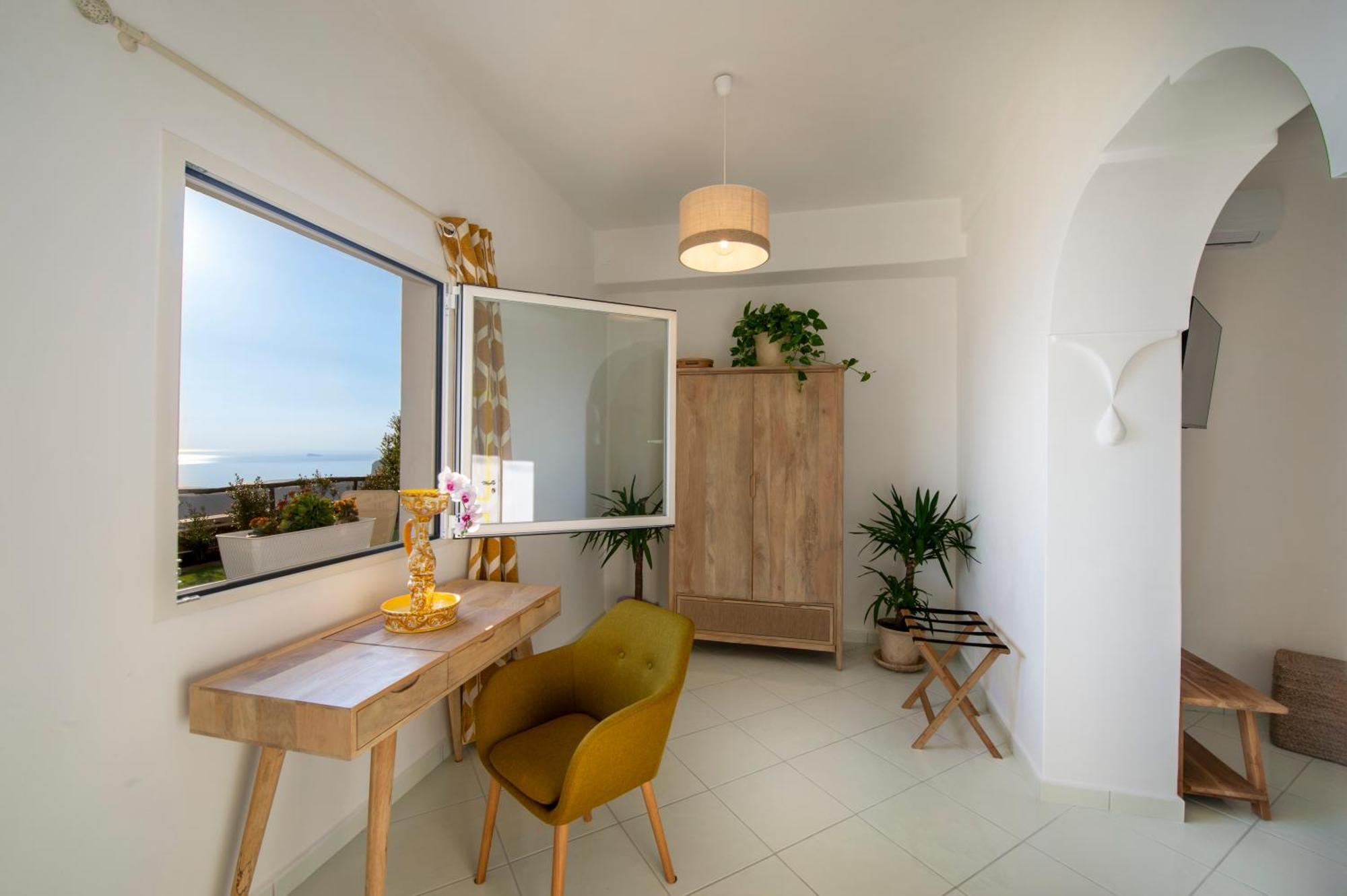 Ferienwohnung Aria Di Mare,Near Elevator, Few Steps, Parking, Garden Positano Exterior foto
